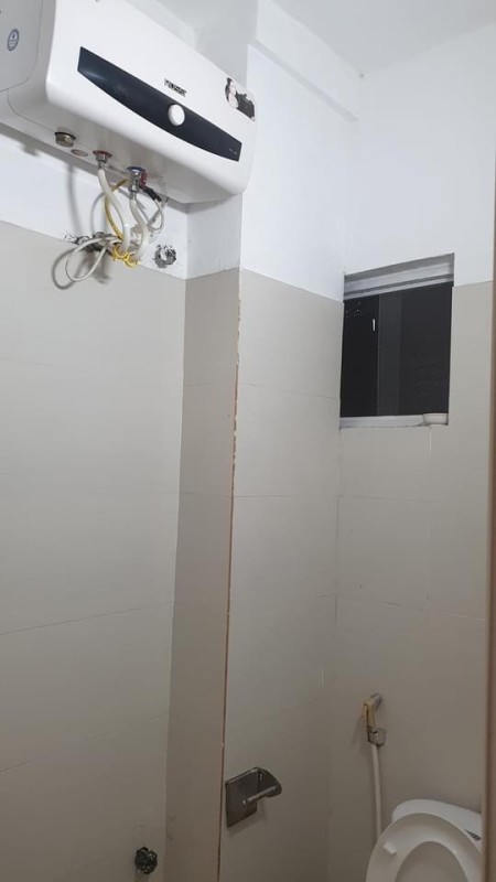 Bán nhà dân xây 5 tầng phố Lê Trọng Tấn Hà Đông, DT 30m, ngõ thông, ô tô gần