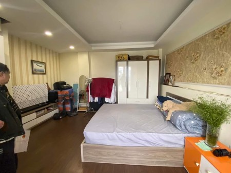BÁN NHÀ ĐẸP VIEW HỒ THOÁNG MÁT - CÓ 1 0 2 - DT 40M - SỔ ĐẸP