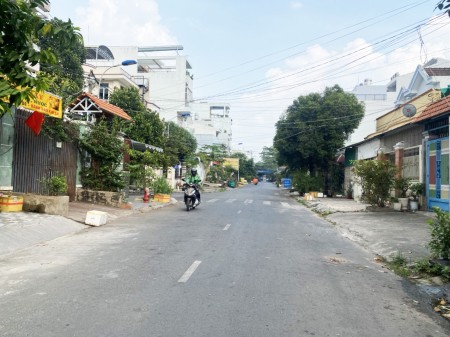 Bán căn góc mặt tiền đường 79, phường Tân Quy, Quận 7 giá bán 36.5 tỷ, thương lượng