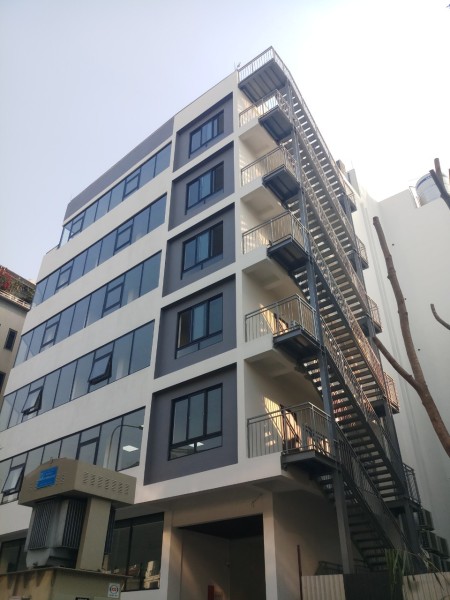 Cho thuê toà nhà văn phòng tại 183 Trường Chinh, Quận Thanh Xuân, đúc 7 tầng kiên cố