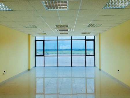 Cho thuê văn phòng, view sông Hồng, có tầng hầm môi trường làm việc yên tĩnh, bàn giao ngay