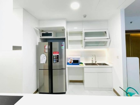 Bán gấp căn hộ 3 phòng ngủ, để định cư nước ngoài, view đẹp, tiện ích nội khu đẳng cấp