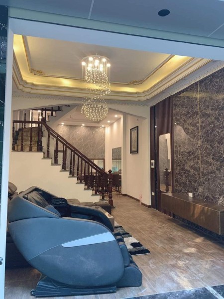 Bán nhà Ái Mộ, Mới Đẹp Ở Ngay, diện tích sử dụng 46m2 đúc bê tông 5 tầng, giá bán 3.25 tỷ