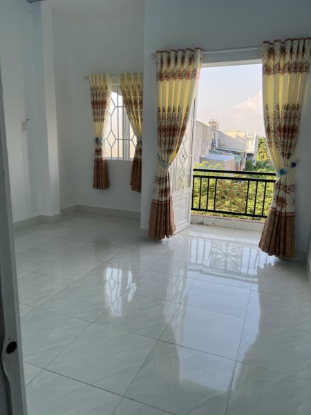 Bán nhà nguyên căn nằm ngay uỷ ban Bình Mỹ huyện Củ Chi, 1 trệt, 1 làu đúc, giá tốt