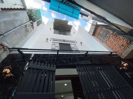 Bán nhà Lạc Long Quân quận Tân Bình liên hệ 0938500970 đúc bê tông cốt thép kiên cố