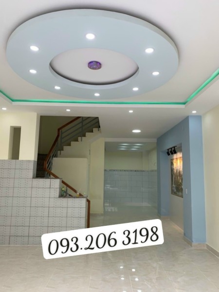 Bán gấp căn nhà bên chợ Hưng Long huyện Bình Chánh sổ riêng chính chủ, liên hệ 0932063198