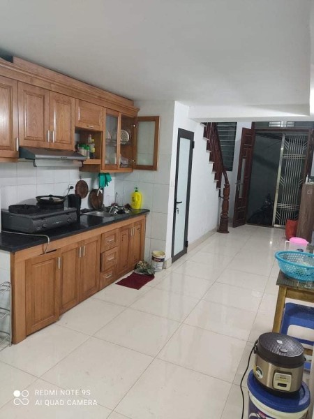 Bán nhà Đa Sỹ trung tâm Hà Đông, dt 40m ô tô thông đầy đủ nội thất giá trị 100 triệu, lhcc
