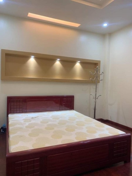 Bán nhà phân lô Yên Hoà, Cầu Giấy. Nhà đẹp ngõ thông kinh doanh. Dt 68m2 5T Mt 6.8m giá 13.5 tỷ