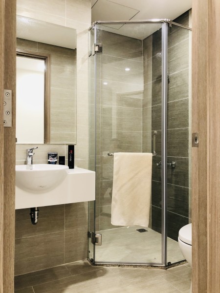 Bán gấp căn hộ tầng cao view xịn xò giá siêu rẻ bàn giao có sẵn đồ dùng nội thất lhcc