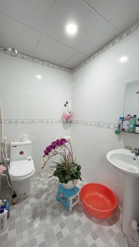 Bán nhà Phan Sào Nam, P11, Tân Bình, Hẻm 5m DTsd 62m2 chỉ 3.75 tỷ