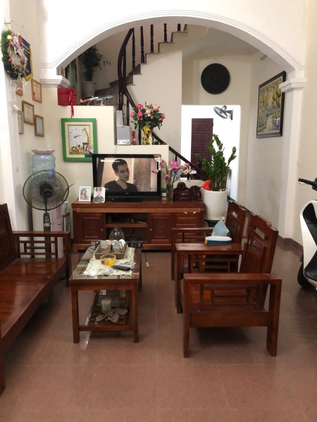 Chính chủ bán nhanh nhà ở Cổ nhuế, Bắc Từ Liêm diện tích 52m2, 3 tầng, giá bán 4.6 tỷ