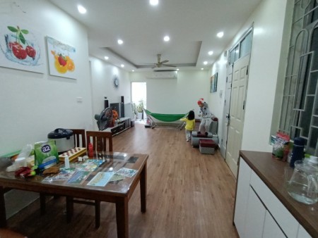 Bán căn chung cư A2, Nguyễn Cơ Thạch, dt 103m2, 3pn, giá 2,2 tỷ tiện ích đẳng cấp, vào ở ngay