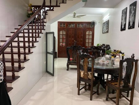 Bán nhà nguyên căn Thái Thịnh, Quận Đống Đa, diện tích sử dụng 54m2 giá bán chỉ 9.2 tỷ