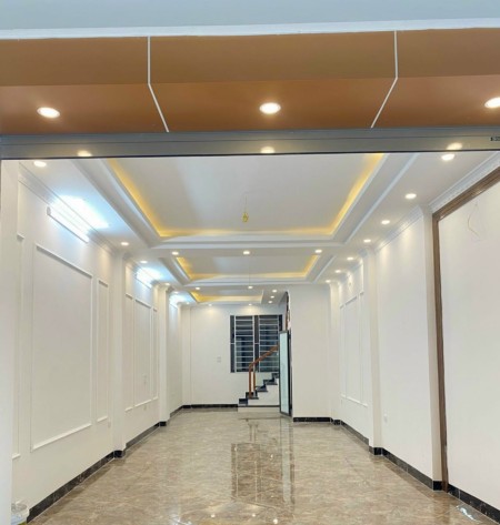 Lô góc 2 mặt ngõ ô tô chạy vòng quanh kinh doanh đỉnh, trung tâm đường Hoàng Mai