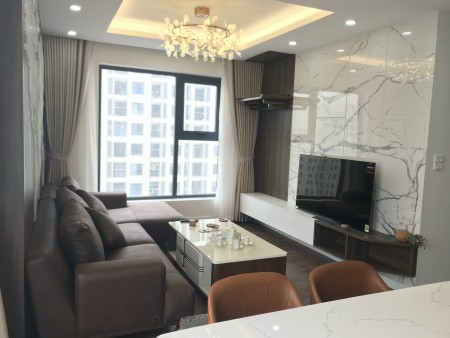 Chính chủ cần bán căn hộ 2 pn dtsd 90m2, đầy đủ nội thất, giá tốt chỉ 36 triệu/m2, ban công đẹp