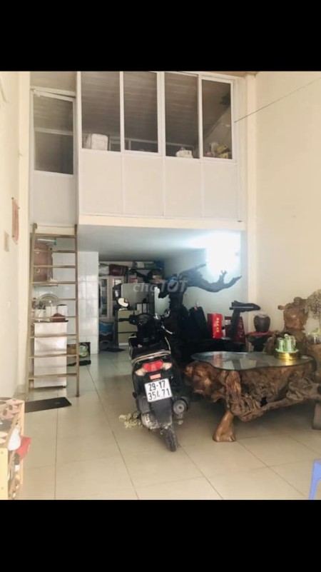 Cho thuê Nhà mặt đất nguyên căn, diện tích sử dụng 60m2 bao gồm gác lửng 20m