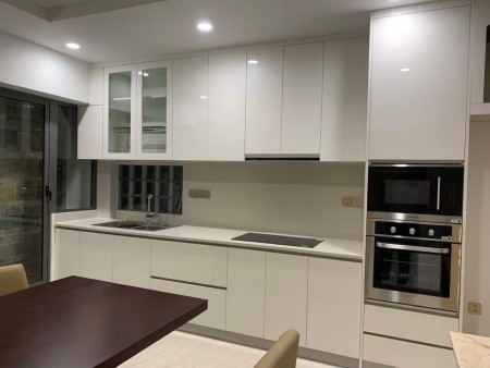 Chạy ngân hàng bán gấp nhà hxh thông Lý Chính Thắng, 5 tầng, ngang 5m, 0932828672.