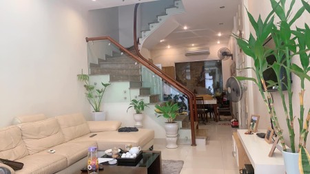 Bán nhà nguyên căn khu đô thị Đại Kim Linh Đàm dtsd 40m2 4 tầng mt 4m giá bán 4.1 tỷ