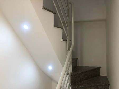 Bán nhà Phùng Văn Cung, nhà 4 tầng, nhà mới, hoàn công đủ giá bán chỉ nhỉnh 3 tỷ, lhcc