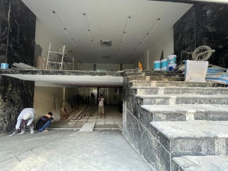 Mặt phố Hoàng Cầu, Đống Đa, 238m2, giá: 75 tỷ, mt: 8.2m, 10 tầng, cho thuê 200 triệu/ tháng,