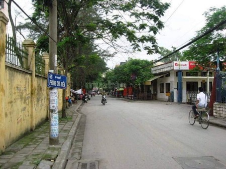 Bán nhà phố Phùng Chí Kiên 2 mặt thoáng giá cực hợp lý 12.5 tỷ, giá tốt tiện đầu tư, khu dân cư