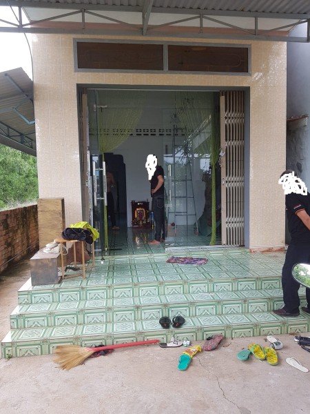 Cần bán nhà đường nội bộ thôn thắng thuận xã Hàm Thắng liên hệ 0914580499, giá chỉ 1.3 tỷ