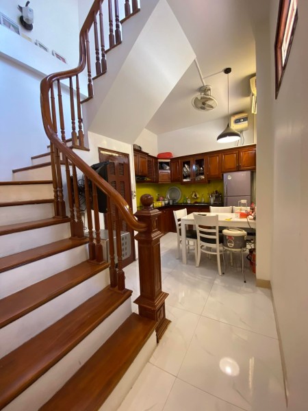 Bán nhà 5 tầng diện tích sử dụng 33m2 giá bán chỉ 3,6 tỉ nhà mới ở ngay, nhà cực đẹp