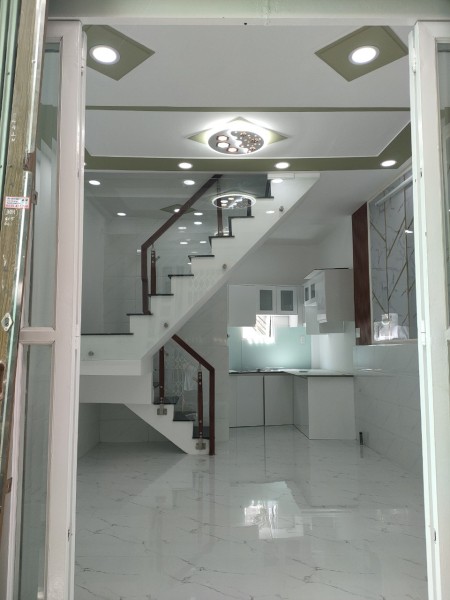 Bán nhà 2 phòng ngủ, Huỳnh Tấn Phát Nhà Bè giá bán 1.35 tỷ, hẻm rộng xe ra vào thoải mái
