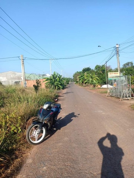 Bán đất nền thích hợp đầu tư kinh doanh pháp lý đầy đủ, giá tốt liên hệ 0937757309