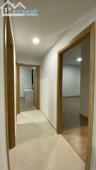 Chính chủ bán căn dtd 84m2 view hồ block E khu Emerald giá bán 4,4 tỷ Quận Tân Phú