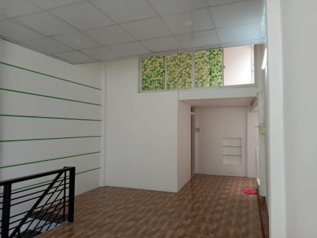 Bán gấp nhà VIP Thái Thị Nhạn, xe hơi, 5 x14m, 5 lầu, giá bán 9.150 tỷ bàn giao có sẵn nội thất