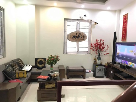 Bán Nhà Quang Trung Hà Đông Nhà Đẹp bàn giao vào ở ngay dtsd 35m2 đúc 5 tầng giá 3 tỷ