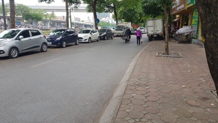 Mặt phố Vũ Tông Phan, Thanh Xuân, 106m2, giá 40 tỷ, 9 tầng, mt: 5.5m, nhà mới, cho thuê 120 triệu