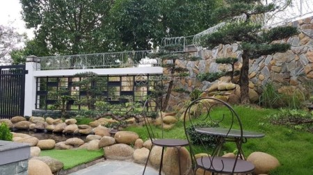 Bán Siêu Biệt thự Làng Quốc Tế Thăng Long, Cầu Giấy, 663m2, giá: 155 tỷ, mt: 30m, lô góc có vỉa hè