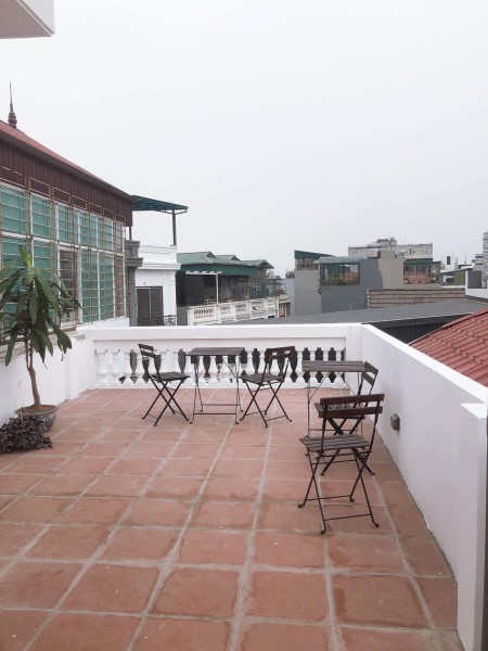 Vị trí đẹp bán nhà Bồ Đề mới kong dân xay duy nhất một căn dtsd 60m2, 5 tầng đúc, mt 4.2m