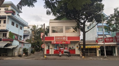 Cho thuê nhà 2 mặt tiền, gần trường học và nhà thiếu nhi Quận 6, diện tích 96m2, khu dân cư