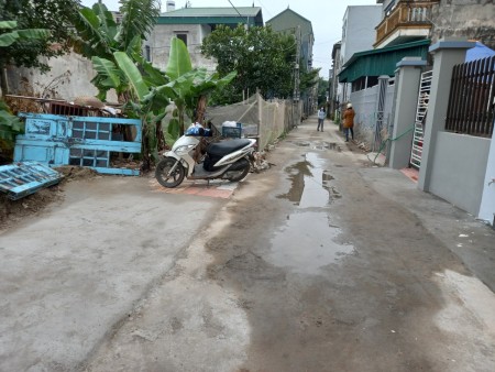 Cực hiếm bán nhà diện tích 40m2, lô góc Nam Hồng, Đông Anh giá bán chỉ 1,48 tỷ