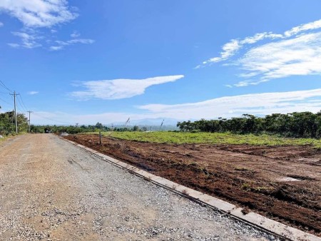 Chính chủ cần thanh lý lô đất nằm gần Quốc Lộ 20 giá bán chỉ 750 triệu/nền, lhcc