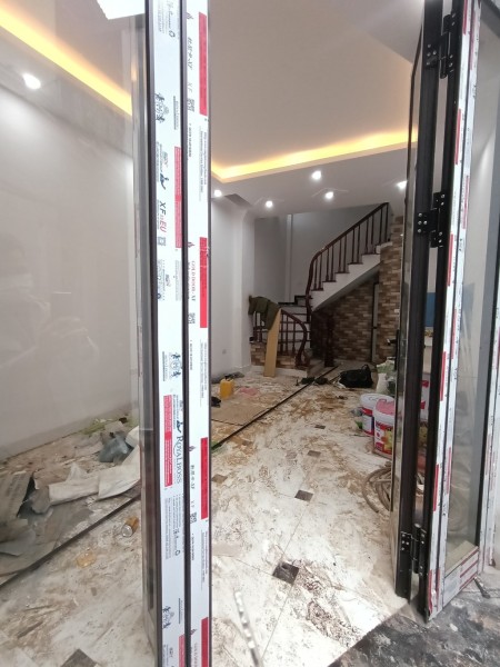 Bán nhà đẹp 4 tầng. Giá rẻ Nguyễn Hữu Thọ, trung tâm Đà Nẵng bàn giao có sẵn nội thất