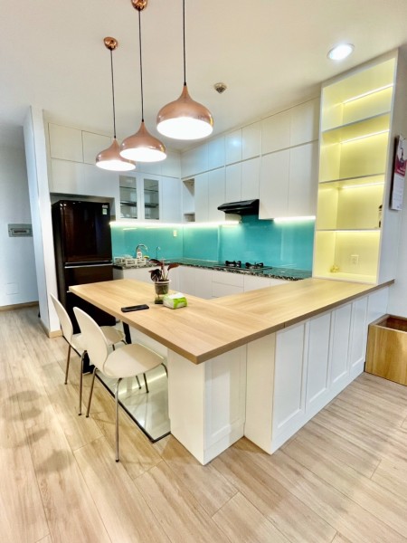 Chính chủ - bán căn hộ chung cư Carina, mặt tiền đường Võ Văn Kiệt, tiện ích