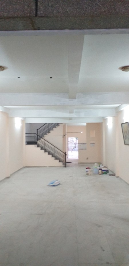 Cho thuê nhà nguyên căn mặt tiền đường Võ Văn Vân, liên hệ 0979995953