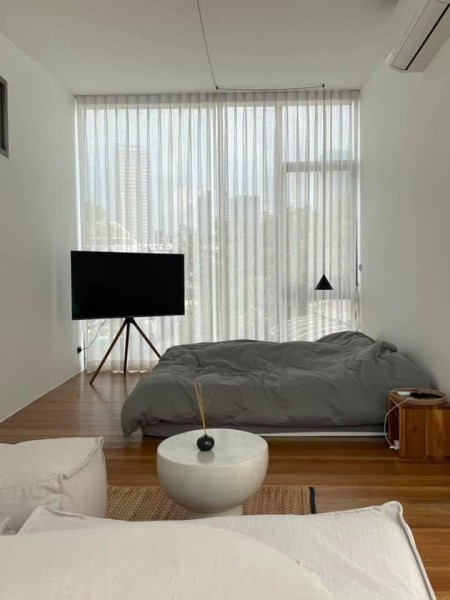 Chỉ 2 tỷ sở hữu ngay nhà phân lô 5 tầng đúc, dtsd 40m2, đường Mậu Lương, lh 0769117863