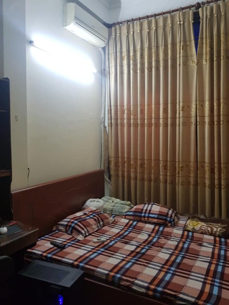 Bán nhà diện tích sử dụng 60m2, ô tô, ngõ rộng, đường Láng, Quận Đống Đa, giá bán 8 tỷ