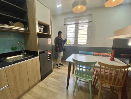 Cho thuê căn hộ phong cách sang trọng hiện đại tại Quận 1, đầy đủ tiện ích, khu an ninh