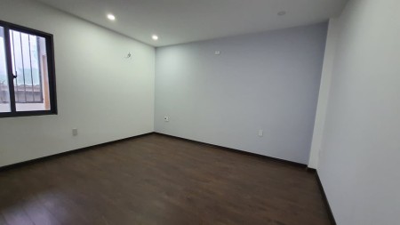 Bán nhà mới 2 tầng mặt tiền Hồ Tông Thốc gần Nguyễn Hữu Thọ, gần chợ Nguyễn Tri Phương