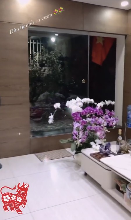 Đi đến slide 8