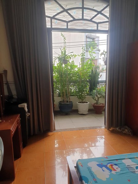 Nhà mặt tiền Nguyễn Duy Cung, Gò Vấp, diện tích sử dụng 60m2, 4 tầng, 5PN giá tốt 8 tỷ