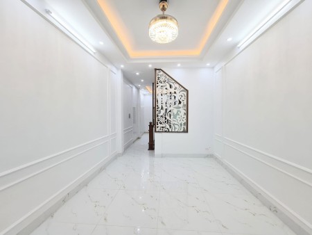 Bán nhà Tả Thanh Oai 2 mặt thoáng, diện tích sử dụng 40m2, 4 tầng đúc kiên cố, giá 2.45 tỷ