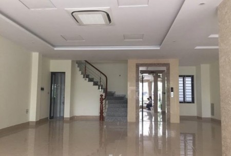 Mặt bằng kinh doanh tầng 1&2 toà nhà 15 Yên Lãng, diện tích 90m2, mặt tiền 6m khu dân cư