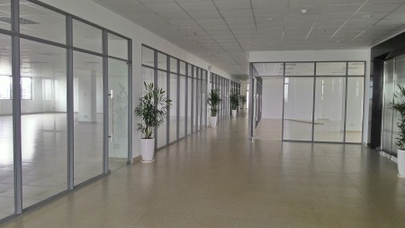 Cho thuê văn phòng Thủ Đức gần Đường Phạm Văn Đồng, Đại học Luật tiện ích đầy đủ